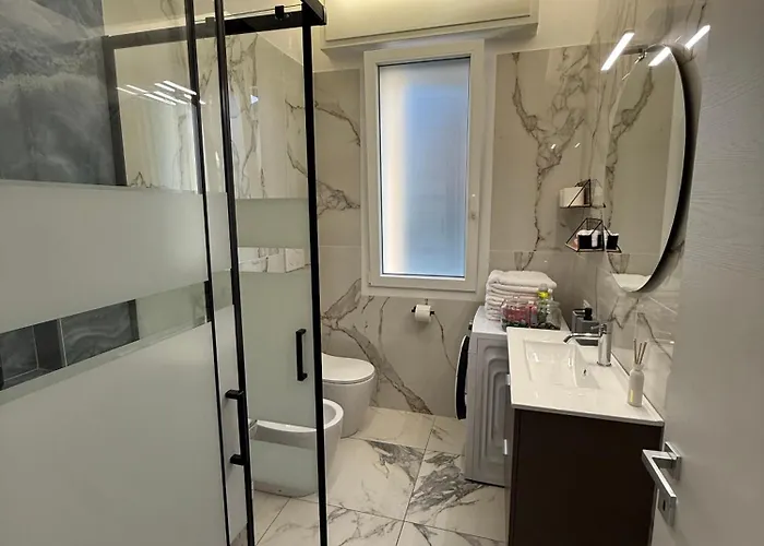 Appartement Deluxe Con Balcone - A Due Passi Dal Mare